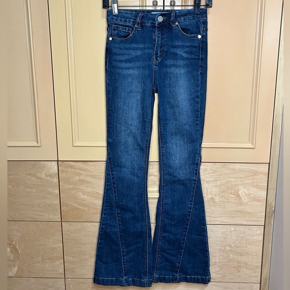 Ban•jara size 1/24